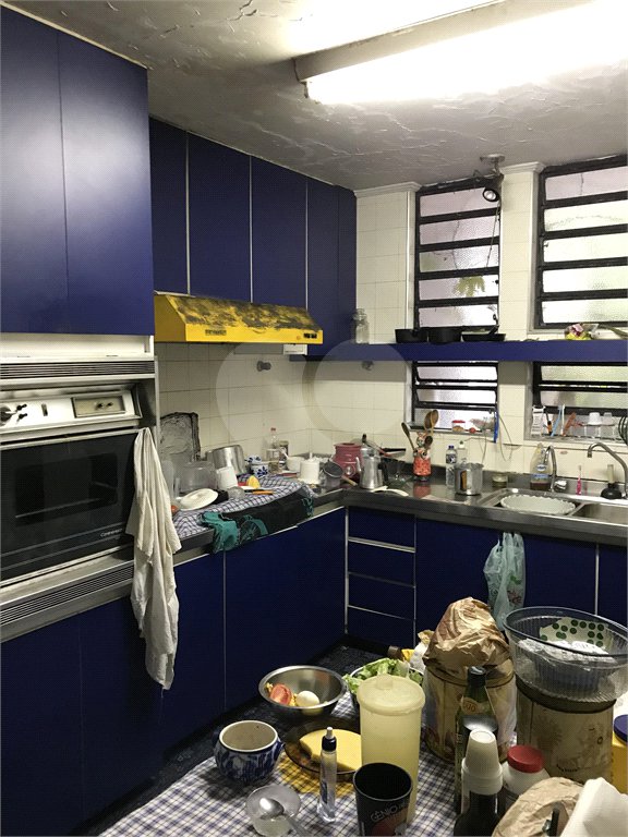 Sobrado à venda com 4 quartos, sendo 2 suítes,  em Vila Mariana, São Paulo, SP
