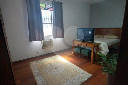 Casa à venda com 5 quartos, sendo 2 suítes, em Campo Grande, Rio de Janeiro, RJ