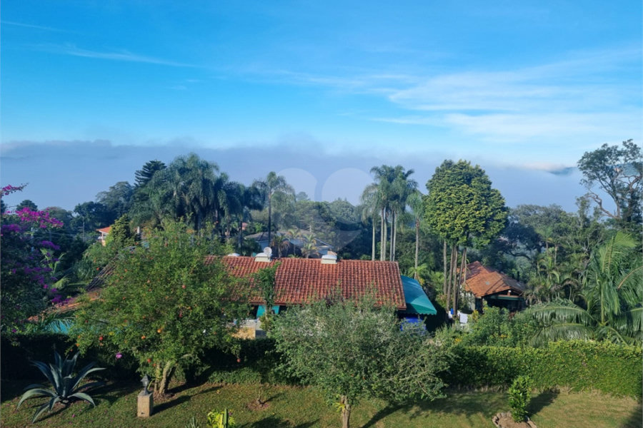 Casa à venda com 3 quartos, sendo 1 suíte, no condomínio Alpes da Cantareira, Mairiporã - SP