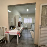 Ampla casa no condomÍnio Parque Fehr, contendo: