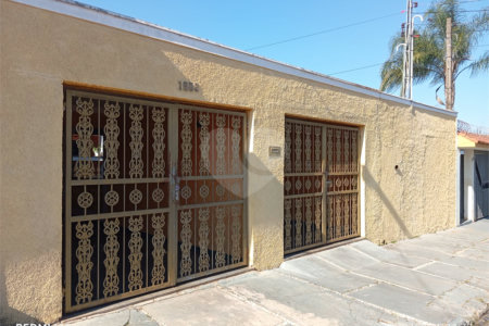 Casa à venda no Jardim Beatriz