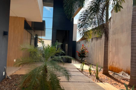 Casa à venda ou para alugar com 4 quartos, sendo 2 suítes,  em Santa Terezinha, Três Lagoas, MS