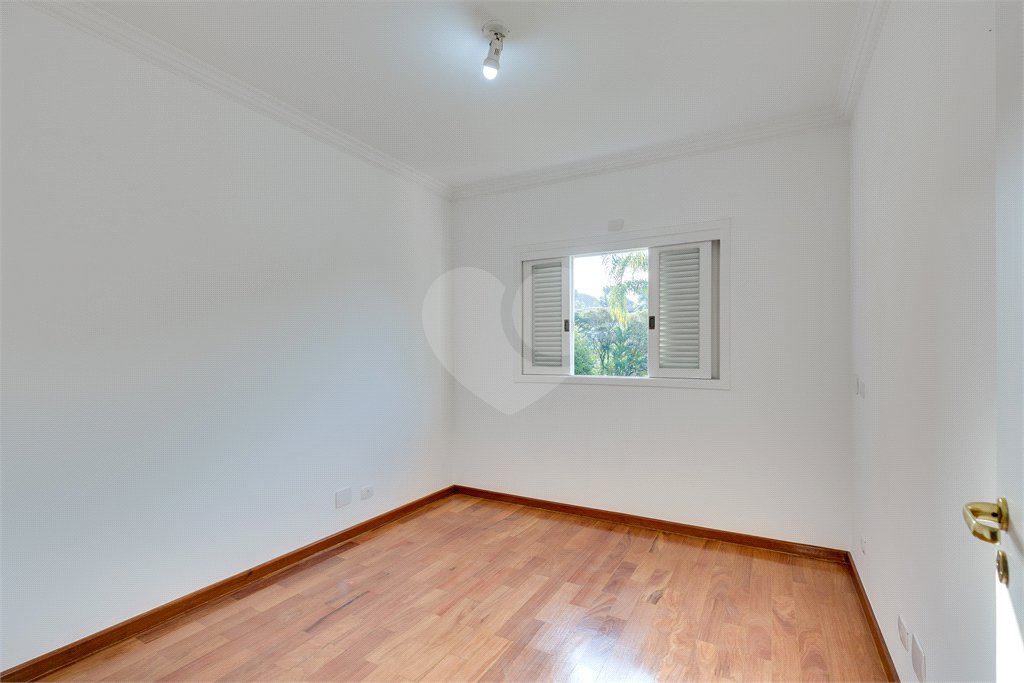 Casa para alugar com 4 quartos, sendo 2 suítes, no condomínio Cassiano Ricardo, São Paulo - SP
