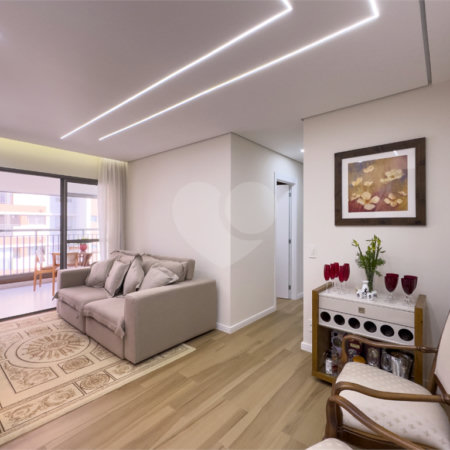Apartamento à venda com 2 quartos, sendo 1 suíte,  em Jardim Prudência, São Paulo, SP