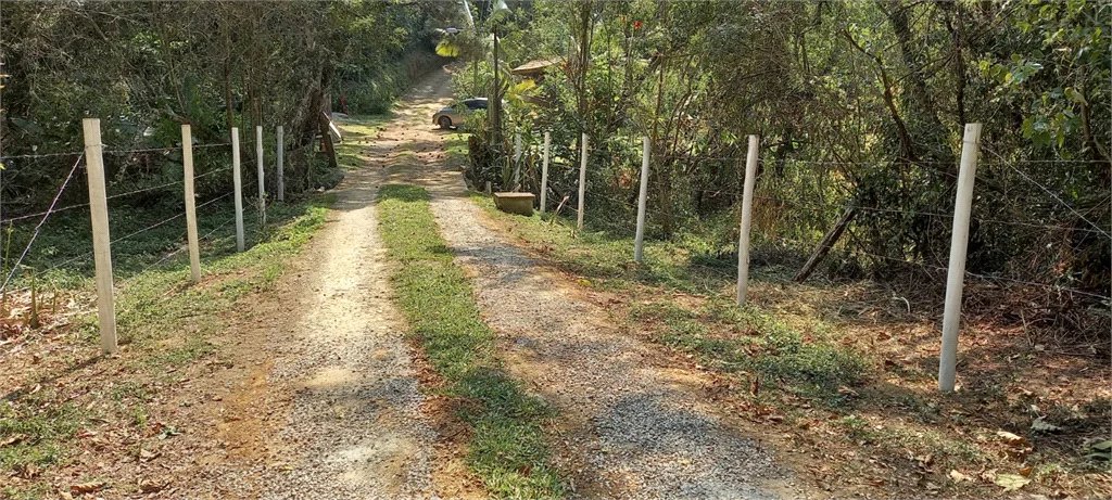 Sítio à venda com 3 quartos em Vila Darcy Penteado (mailasqui), São Roque, SP