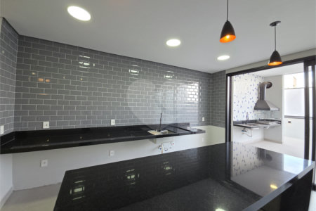 Casa à venda com 3 suítes no condomínio Helena Maria, Sorocaba - SP
