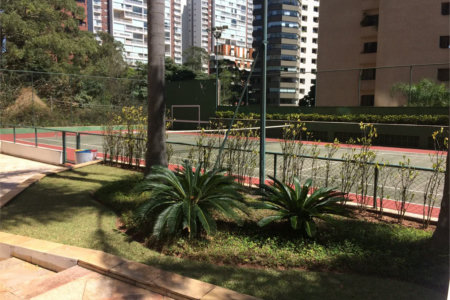 Apartamento à venda com 3 suítes em Vila Suzana, São Paulo, SP