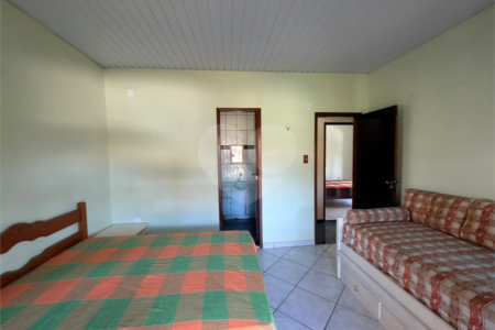 Casa à venda com 7 quartos em Peró, Cabo Frio, RJ
