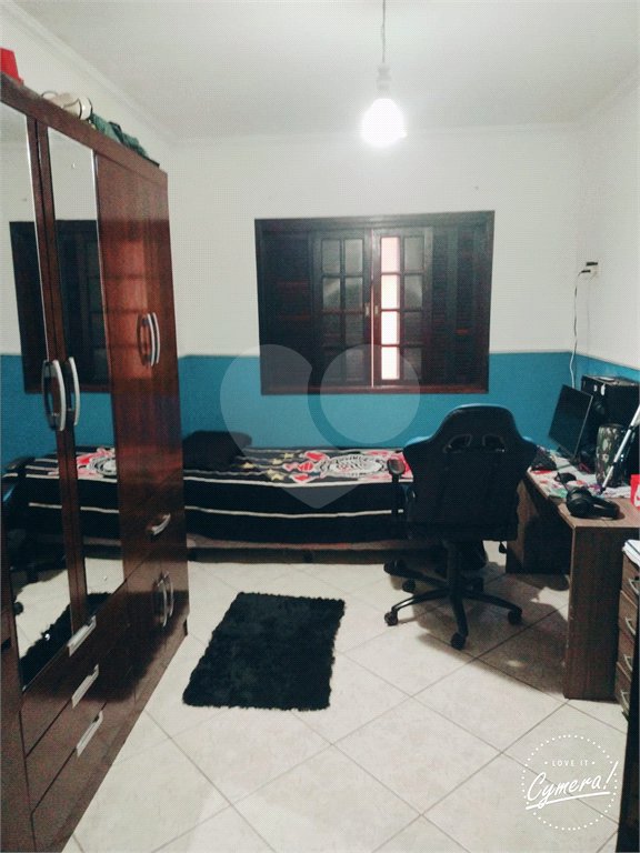 Casa à venda com 6 quartos, sendo 1 suíte,  em Mogi Moderno, Mogi das Cruzes, SP