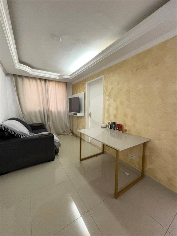 Apartamento à venda com 2 quartos em Vila Caputera, Mogi das Cruzes, SP