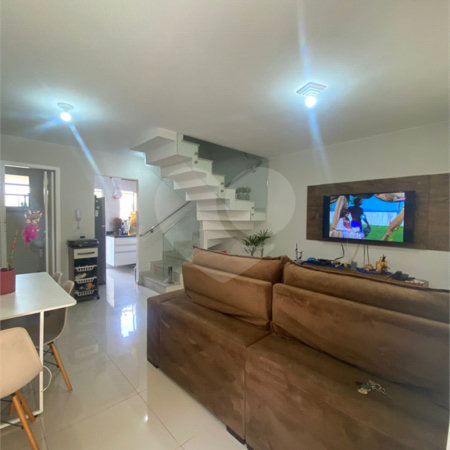 Casa à venda com 2 suítes no condomínio Villagio Di Ravenna, Mogi das Cruzes - SP