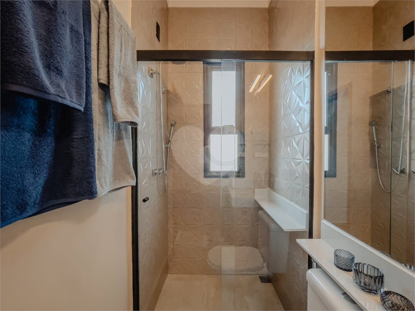 Casa à venda com 3 suítes no condomínio Residencial Viena, Indaiatuba - SP