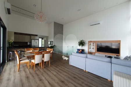 Casa à venda com 6 quartos, sendo 5 suítes, no condomínio Jardim Primavera, Louveira - SP