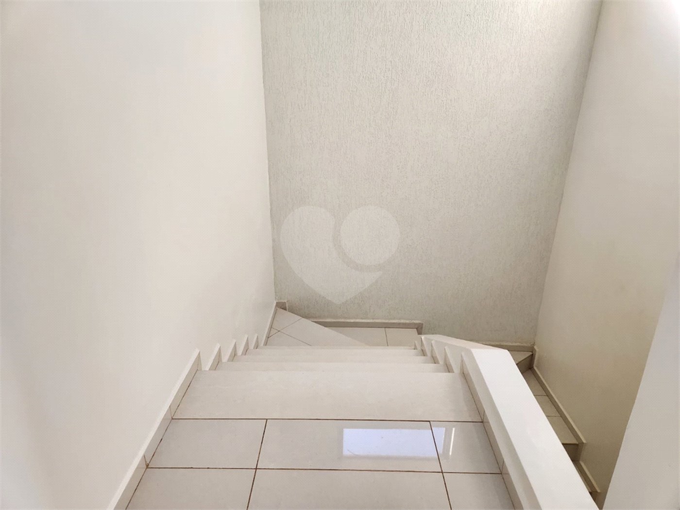 Casa à venda ou para alugar com 3 quartos, sendo 1 suíte, em Jardim Primavera, Araraquara, SP