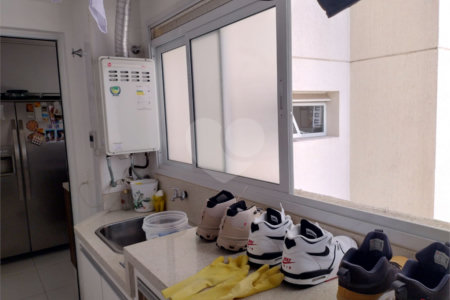Apartamento à venda com 3 quartos, sendo 1 suíte,  no Centro, São Bernardo do Campo, SP