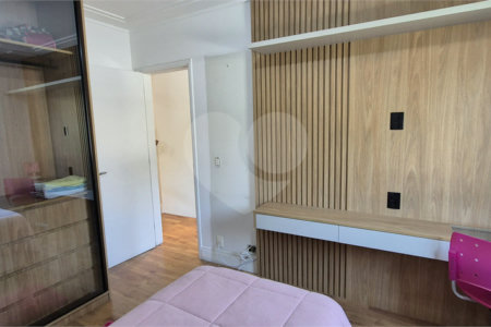 Casa à venda com 4 quartos, sendo 2 suítes,  no condomínio Aromaz, São Bernardo do Campo - SP