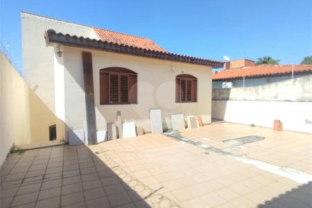 Casa para alugar com 3 quartos, sendo 1 suíte, em Jardim Sorocabano, Sorocaba, SP