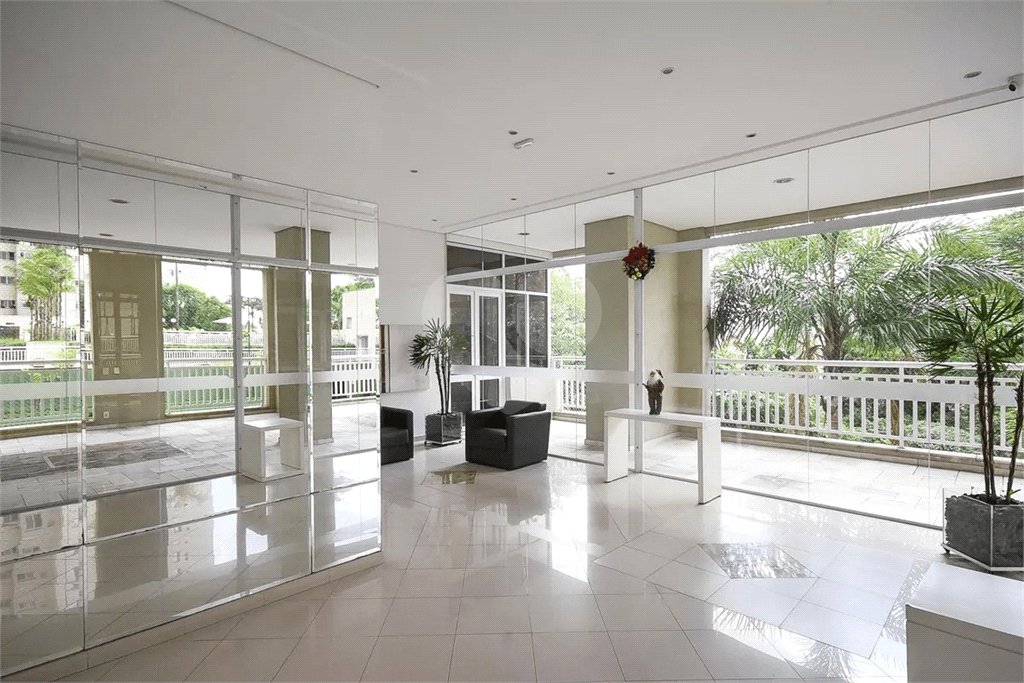 Apartamento à venda com 3 suítes em Lar São Paulo, São Paulo, SP