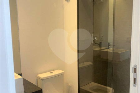 Loja à venda ou para alugar com 1 quarto em Vila Gomes Cardim, São Paulo, SP
