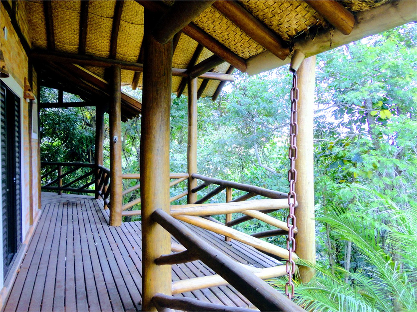 Casa à venda com 4 suítes no condomínio Estância Marambaia, Vinhedo - SP