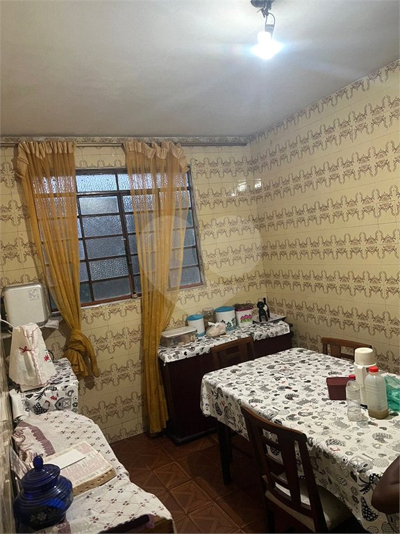 Casa à venda com 3 quartos em Vila Dalva, São Paulo, SP