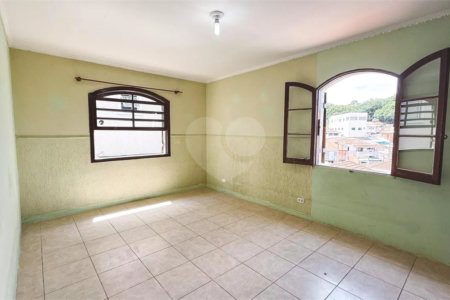 Sobrado à venda com 3 quartos, sendo 1 suíte,  em Vila Dom Pedro II, São Paulo, SP