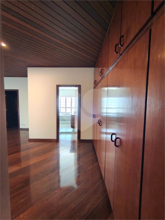 Casa à venda ou para alugar com 3 suítes no condomínio Estância Marambaia, Vinhedo - SP