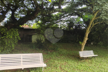 Casa à venda com 3 quartos, sendo 1 suíte,  em Vila Suissa, Mogi das Cruzes, SP