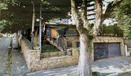 Casa à venda com 8 quartos em Saúde, São Paulo, SP