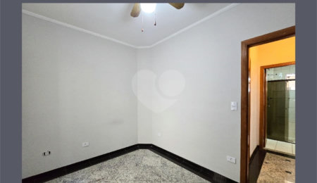 Apartamento à venda com 3 quartos, sendo 1 suíte,  em Nova Petrópolis, São Bernardo do Campo, SP