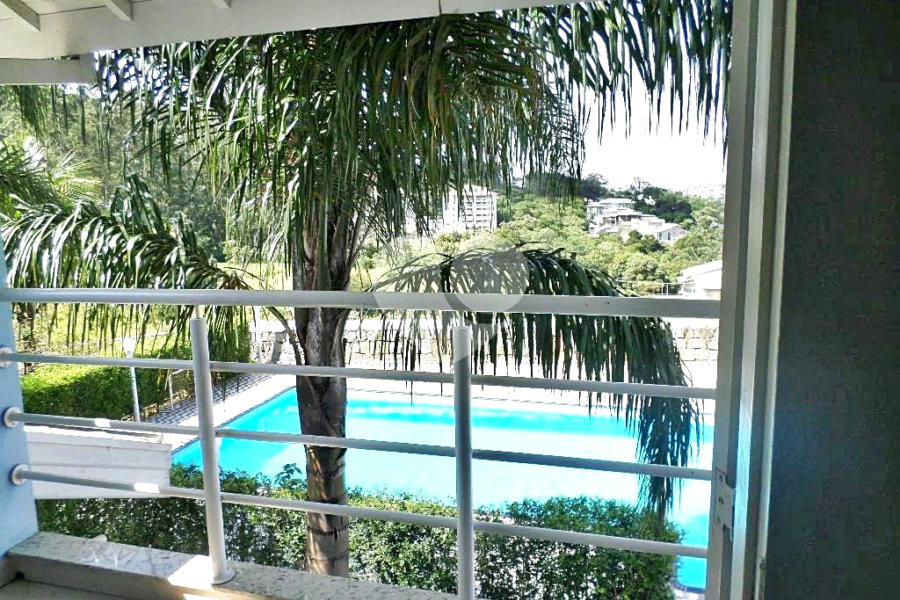 Casa à venda com 6 quartos, sendo 5 suítes,  no condomínio Conjunto Residencial Itaguaçu, São Paulo - SP
