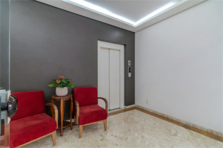 Apartamento à venda com 4 quartos, sendo 2 suítes,  em Vila Hamburguesa, São Paulo, SP