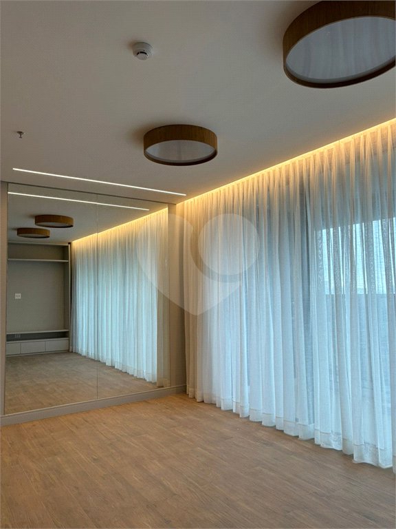 Apartamento à venda com 2 quartos, sendo 1 suíte, em Jardim das Acácias, São Paulo, SP
