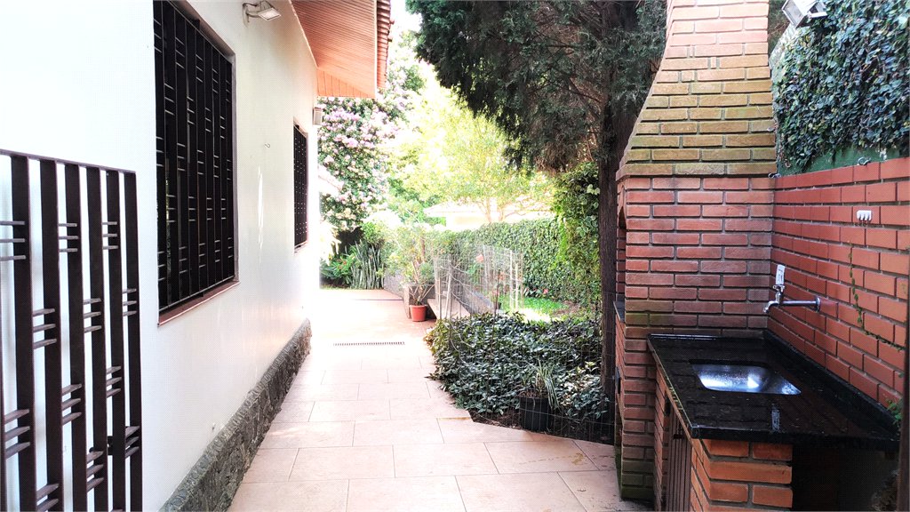 Casa Térrea à venda com 4 quartos, sendo 1 suíte, em Butantã, São Paulo, SP