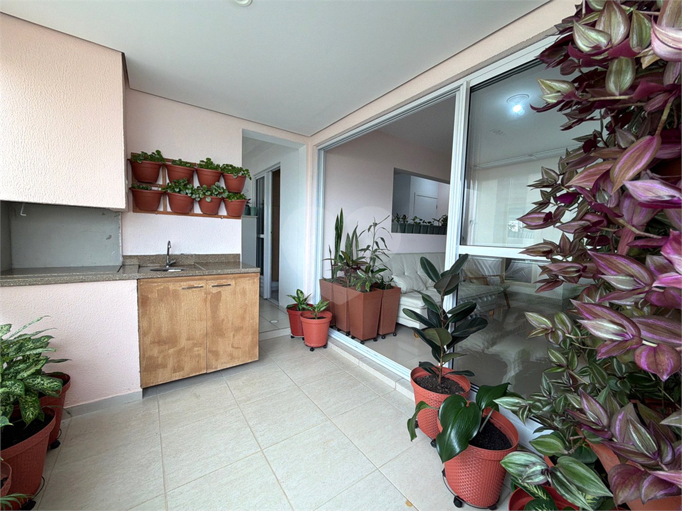 Apartamento à venda com 2 quartos, sendo 1 suíte,  em Santana, São Paulo, SP