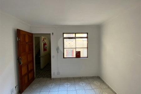 Apartamento para alugar com 2 quartos em Jardim Adriane, Itaquaquecetuba, SP