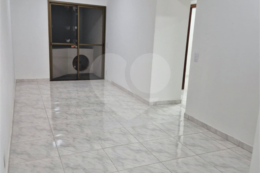 Apartamento à venda com 3 quartos, sendo 1 suíte,  em Mooca, São Paulo, SP