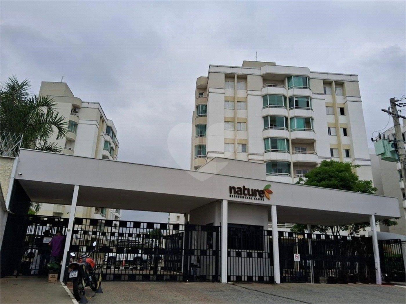 Apartamento à venda com 3 quartos, sendo 1 suíte, em Jardim Vera Cruz, Sorocaba, SP