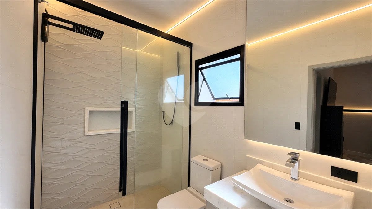 Casa à venda com 3 quartos, sendo 1 suíte, no condomínio Sun Lake, Sorocaba - SP