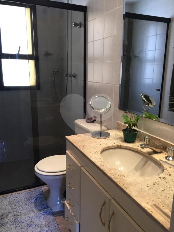 Apartamento com 3 quartos