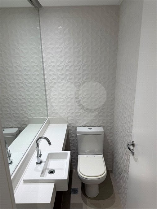 Apartamento à venda ou para alugar com 2 suítes em Vila Olímpia, São Paulo, SP