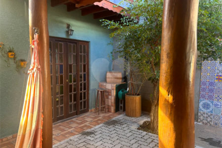 Casa à venda com 2 quartos no condomínio Altos do Boa Vista, São Roque - SP