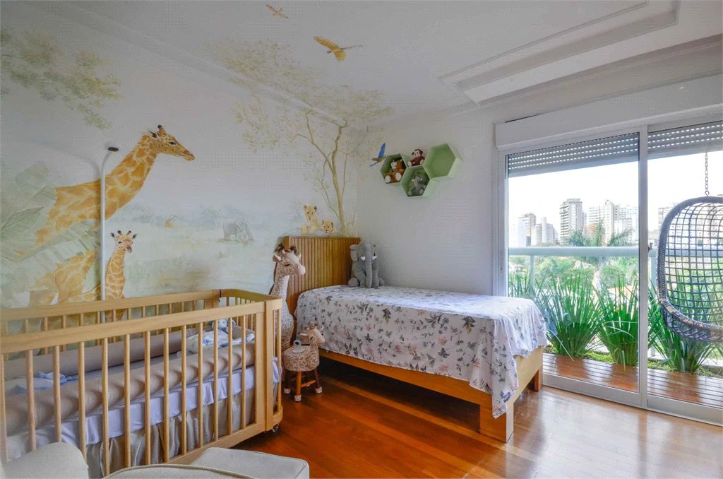 Casa à venda com 5 quartos, sendo 4 suítes, no condomínio Espaço Mobile - Real Parque, São Paulo - SP