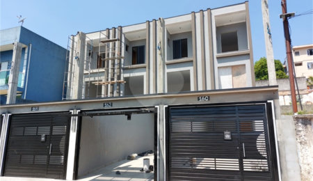 Sobrado à venda com 3 quartos, sendo 1 suíte,  em Limão, São Paulo, SP
