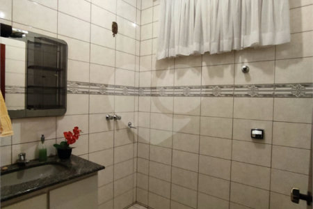 Sobrado à venda com 3 quartos, sendo 1 suíte, em Campos Elíseos, Ribeirão Preto, SP