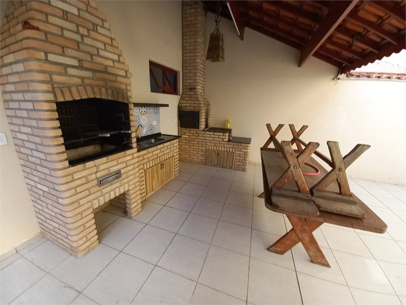 Sobrado à venda com 3 quartos, sendo 1 suíte, em Lar São Paulo, São Paulo, SP
