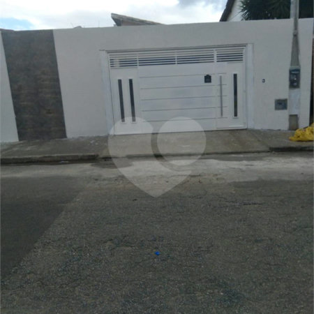 Casa à venda com 3 quartos, sendo 1 suíte,  em Vila Oliveira, Mogi das Cruzes, SP