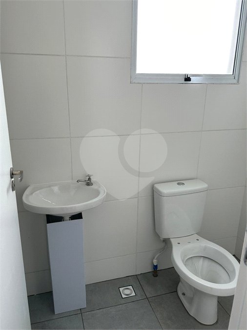 Casa à venda ou para alugar com 2 quartos no condomínio Residencial Caxangá 2, Suzano - SP