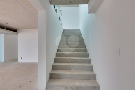 Casa à venda com 3 suítes no condomínio Residencial Heron 140, São Paulo - SP