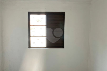 Apartamento para alugar com 2 quartos em Jardim Adriane, Itaquaquecetuba, SP